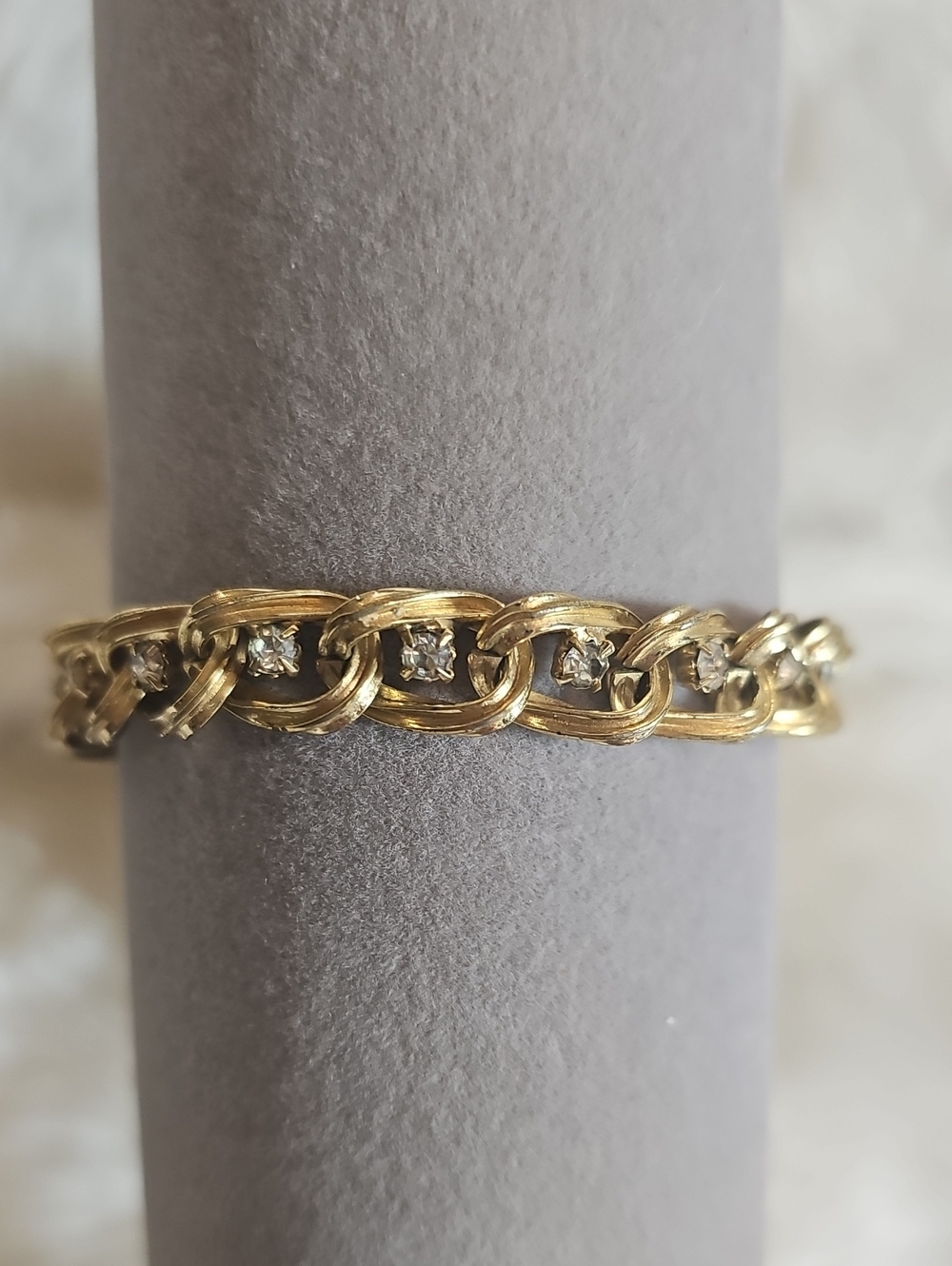Vintage Gold Tone Rhinestone Link Bracelet 7" EUC
